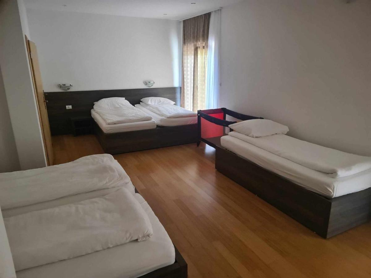 Hotel Lohovo Bihać Exterior foto
